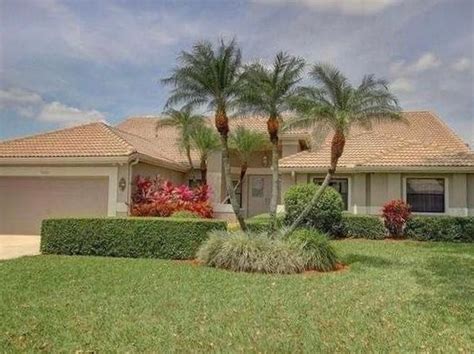 Houses for rent in plantation fl. Fort Lauderdale House for Rent. Custom built property offers 6195 sq ft living space & 7000+ total sq ft, built in 2008 on a lot boasting 9775 sq ft including 85' of deep water, providing unobstructed ocean access. Featuring 5 bedrooms, with 2 primary suites & 2 bedrooms located on the first floor. 