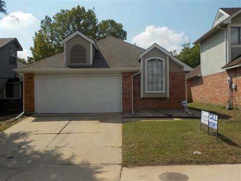 Houses for rent in texas under dollar1000. Aug 31, 2023 · 120 N Bermuda St. 120 N Bermuda St, Waco, TX 76705. 2 Beds • 1 Bath. Details. 2 Beds, 1 Bath. $895. 696 Sqft. 1 Floor Plan. House for Rent View All Details. 