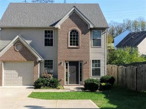 Houses for rent lexington ky craigslist. This is a 3 Bedroom, 2 Bathroom, 1 Car Garage. The living, dining, kitchen, is combined for one great area to enjoy with family and friends. Available now for immediate move in. 12 month lease available. $1435.00 Rent, $800.00 Deposit, $500.00 non refundable pet fee (no cats), $50.00 app fee for all adults. Fence and Blinds included. 