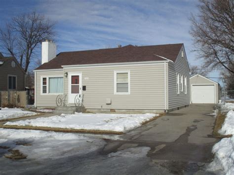 Area Guide. 422.5 E Overland. Scottsbluff, NE 69361. Apartment for Rent. $950/mo. 1 Bed, 1 Bath. Didn't find what you were looking for?. 