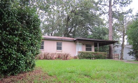 $700 / 2br - 823ft 2 - *Cute 2 bedroom, 2 bath single family home* (Pow Wow Trl, Tallahassee, FL) ‹ image 1 of 4 › 2BR / 2Ba 823ft 2 available now. 