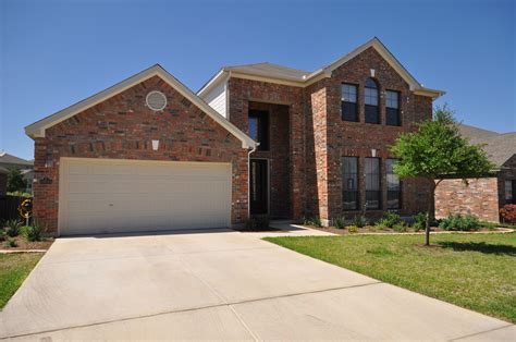 Houses for sale 78253. 1,947 Sq Ft. 14918 Homing Meadow, San Antonio, TX 78253. This to-be-built home is the "Lowry" plan by Legend Homes, and is located in the community of The Timber Creek. This Single Family plan home is priced from $304,990 and has 4 bedrooms, 2 baths, 1 half baths, is 1,947 square feet, and has a 2-car garage. 