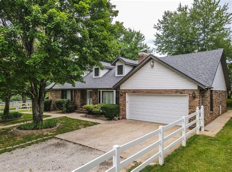 Houses for sale ava mo. The listing broker’s offer of compensation is made only to participants of the MLS where the listing is filed. Zillow has 18 photos of this $299,000 3 beds, 2 baths, 1,570 Square Feet single family home located at 800 Posey Street, Ava, MO 65608 built in … 