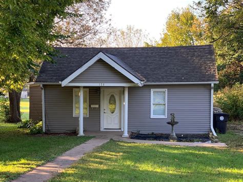 Houses for sale belton mo. 4 beds, 3 baths, 4944 sq. ft. house located at 110 S Scott Ave, Belton, MO 64012 sold on Sep 2, 2021 after being listed at $475,000. MLS# 2325094. AMAZING updated 1915 Craftsman home. Multiple livi... 