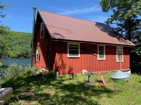 Houses for sale caroga lake ny. See photos and price history of this 3 bed, 1 bath, 1,480 Sq. Ft. recently sold home located at 158 E Stoner Lake Rd, Caroga, NY 12032 that was sold on 07/21/2023 for $250000. 