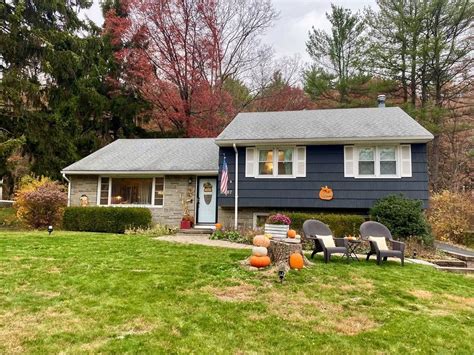Houses for sale corning ny. 3 bed. 2 bath. 1,344 sqft. 2.18 acre lot. 11505 E Hill View Rd. Corning, NY 14830. Email Agent. Showing 14 homes around 20 miles. Brokered by Warren Real Estate. 