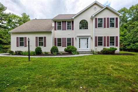 Houses for sale east greenbush ny. $699,900. 51 New Road, East Greenbush, NY 12061. 4 beds. 4 baths. 4,542 sqft. Est. payment: $4,897/mo. Get pre-qualified. Single Family Residence, Residential. … 