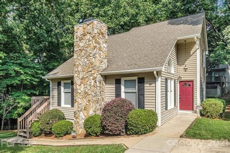 Houses for sale fort mill sc. 269 Results. sort. Fort Mill, SC Real Estate and Homes for Sale. Coming Soon. 1079 ALBANY PARK DR, FORT MILL, SC 29715. $547,900. 5 Beds. 3 Baths. 2,652 Sq Ft. … 