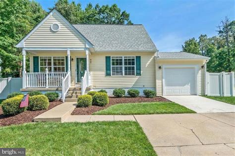 Houses for sale glenburnie. 4 Beds. 2.5 Baths. 2,052 Sq Ft. 8084 Phirne Rd E, Glen Burnie, MD 21061. Gorgeous brick-front colonial in Rippling Estates subdivision has large front porch and a huge fenced backyard. Kitchen renovation $25,000 with eat in area leading to the patio for cookouts, relaxation, and gatherings. 