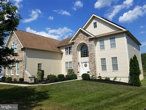 Houses for sale in bear delaware. Zillow has 14 homes for sale in Wrange Hill Estates Bear. View listing photos, review sales history, and use our detailed real estate filters to find the perfect place. ... 549 Mansion House Rd, Bear, DE 19701. THE PARKER GROUP. $3,500,000. 2 bds; 1 ba; 2,050 sqft - House for sale. 63 days on Zillow. 