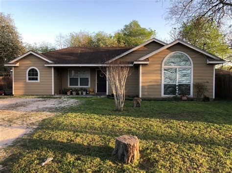 Houses for sale in beeville. Zillow has 18 photos of this $448,000 3 beds, 2 baths, 1,400 Square Feet single family home located at 4345 Fm 799, Beeville, TX 78102 MLS #112504. 