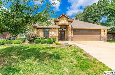 Houses for sale in belton. Zillow has 101 homes for sale near Lakewood Elementary School in Belton TX. View listing photos, review sales history, and use our detailed real estate filters to find the perfect place. 