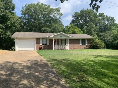 Houses for sale in booneville ms. Sold: 2 beds, 1 bath, 1225 sq. ft. house located at 202 E Hwy 4, Booneville, MS 38829 sold on Mar 22, 2024. MLS# 24-357. Looking for your next investment property? This 2 bedroom, 1 bath home sitti... 