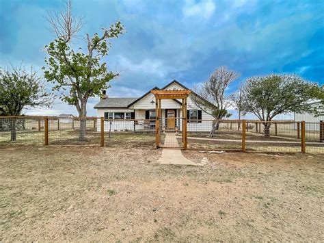 Houses for sale in borger tx. Find Borger, TX land for sale at realtor.com®. Find information about ranches, lots, acreage and more at realtor.com®. ... Home values for zips near Borger, TX. 79007 Homes for Sale $127,400 ... 