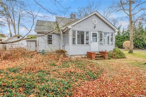Houses for sale in centerport ny. Asharoken NY Real Estate & Homes For Sale. 4 results. Sort: Homes for You. 145 Asharoken Avenue, Northport, NY 11768. LISTING BY: LUCKY TO LIVE HERE REALTY. $1,750,000. 4 bds; 3 ba; 3,000 sqft ... Centerport, NY 11721. LISTING BY: SELL YOUR HOME NY INC. $469,000. 3 bds; 2 ba--sqft - House for sale. Show more. 61 days on … 