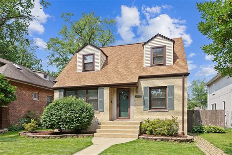 Houses for sale in chicago under $5 000. Showing 1 – 30 of 814 Listings. Shop smarter. Know your budget. Search over 814 used SUVs priced under $5,000. TrueCar has over 706,652 listings nationwide, updated daily. Come find a great deal on used SUVs in your area today! 