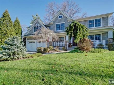 Houses for sale in cresskill nj. For Sale: 5 beds, 2 baths ∙ 42 Willis Ave, Cresskill, NJ 07626 ∙ $869,000 ∙ MLS# 24009742 ∙ Fabulous extended and updated split level with 5 Bedrooms and 2 full baths. Conveniently located on a qui... 