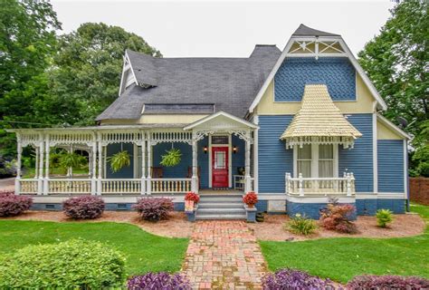 Houses for sale in dadeville al. The average sale price for homes in Dadeville, AL over the last 12 months is $661,127, up 8% from the average home sale price over the previous 12 months. Home Trends Median Price (12 Mo) $594,000. Median Single Family Price. $640,000. Median Townhouse Price. $355,250. Median 2 Bedroom Price. $416,000. Median 1 Bedroom Price. 
