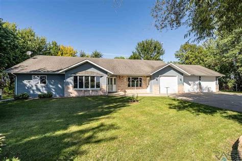Houses for sale in dell rapids sd. View detailed information about property 24733 475th Ave, Dell Rapids, SD 57022 including listing details, property photos, school and neighborhood data, and much more. 