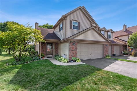 Houses for sale in downers grove. Enjoy house hunting in Downers Grove, IL with Compass. Browse 116 homes for sale, photos & virtual tours. ... Downers Grove, IL Homes for Sale & Real Estate. Save ... 