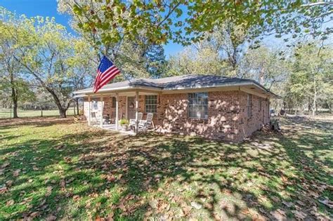 Houses for sale in fairfield tx. 4 beds, 3.5 baths, 2624 sq. ft. house located at 343 Fm 2570, Fairfield, TX 75840 sold on Jul 16, 2021 after being listed at $338,500. MLS# 14572648. This is the property you've been searching for.... 