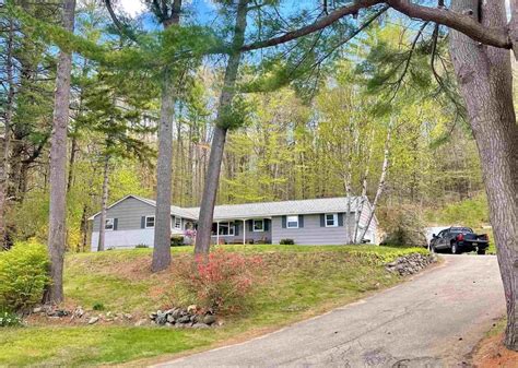 Houses for sale in franklin nh. Recommended. $305,000. 3 Beds. 2 Baths. 1,456 Sq Ft. 4 Dumont Ave, Franklin, NH 03235. Welcome to Mountain View Estates, where comfort meets convenience in this charming 55+ community. This single-level living gem offers spacious accommodations with 3 bedrooms and 2 baths, featuring a large kitchen complete with a breakfast bar and … 