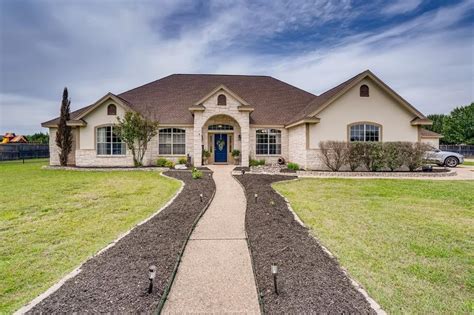 Houses for sale in georgetown tx. 3 beds 2.5 baths 2,290 sq ft 1.01 acres (lot) 481 County Road 148, Georgetown, TX 78626. 1 Acre - Georgetown, TX home for sale. Exquisite 2 story Italian Villa style home. 5 bedrooms, 4 1/2 baths with two primary bedrooms downstairs and an office. 