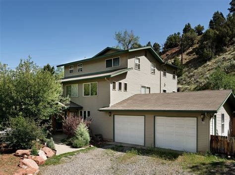Houses for sale in glenwood springs co. Glenwood Springs, CO New Homes For Sale. Sort: New Listings. 7 homes . Use arrow keys to navigate. NEW - 2 DAYS AGO 0.36 ACRES. $1,195,000. 4bd. 2ba. 2,115 sqft (on 0.36 acres) 1699 River Bend Way, Glenwood Springs, CO 81601. Roaring Fork Sotheby's Meadows. Use arrow keys to navigate. NEW ... 
