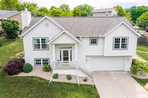 (RMLSA) Sold: 5 beds, 3.5 baths, 4115 sq. ft. house located at 200 Navajo Trl, Groveland, IL 61535 sold for $585,000 on May 12, 2023. MLS# PA1241081. Welcome home! From the extra tall ceilings, tall doors .... 