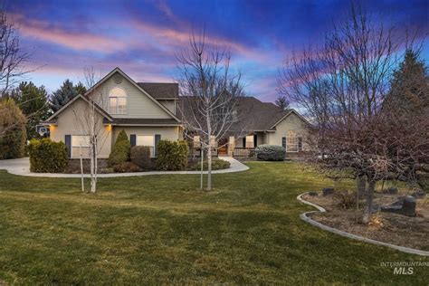 Newest Kimberly, Idaho Homes for Sale 1422 Ballard Way, Kimberly $519,500 Step into this brand new home, where every detail has been meticulously crafted to evoke a sense of modern elegance a& comfort. . 
