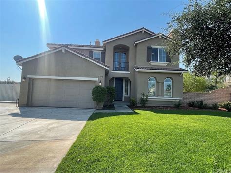 Houses for sale in lake elsinore under $300 000. 16655 Evelyn Pl Lake Elsinore, CA 92530 Contact Builder Built by Richmond American Homes new new construction For Sale $780,982 4 bed 3 bath 23822 Solaris Ct Lake Elsinore, CA 92883... 