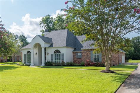 Houses for sale in louisiana. Zillow has 993 homes for sale in Shreveport LA. View listing photos, review sales history, and use our detailed real estate filters to find the perfect place. 