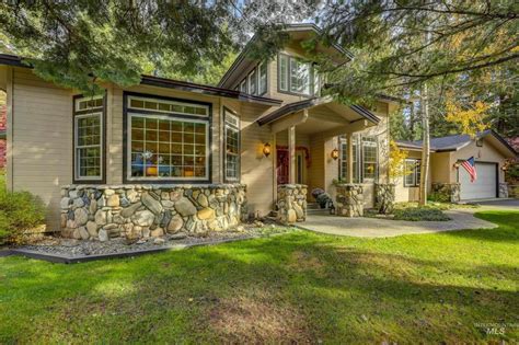 Houses for sale in mccall idaho. Get the scoop on the 20 townhomes for sale in McCall, ID. Learn more about local market trends & nearby amenities at realtor.com®. ... Brokered by McCall Real Estate Company. Virtual tour ... 