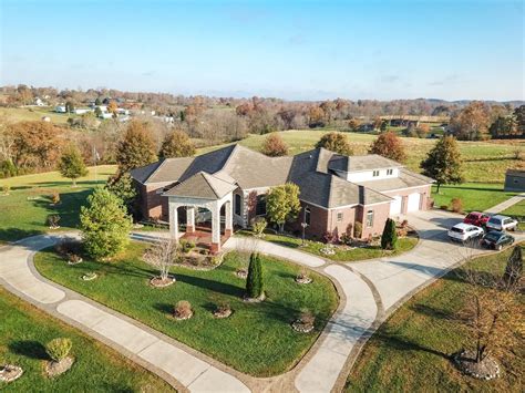 There is roughly 1,000 acres of commercial land and property for sale in Kentucky's Montgomery County based on recent Land Network data. The combined market value of farms and ranches for sale here is nearly $6 million.. 