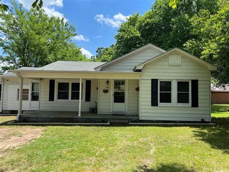 Houses for sale in morrilton ar. MLS ID #23020901, Joy Howell-Rickett, Howell-Rickett Real Estate Professionals, Inc. Arkansas. Conway County. Morrilton. 72110. 70 Abiagayle Loop. Zillow has 15 photos of this $369,900 3 beds, 2 baths, 1,876 Square Feet single family home located at 70 Abiagayle Loop, Morrilton, AR 72110 built in 2016. MLS #23035197. 