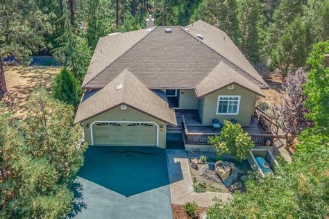 Houses for sale in murphys ca. The listing broker’s offer of compensation is made only to participants of the MLS where the listing is filed. Zillow has 63 photos of this $205,000 2 beds, 2 baths, 1,152 Square Feet single family home located at 229 Rattlesnake Dick, Murphys, CA 95247 built in 1987. MLS #202400335. 
