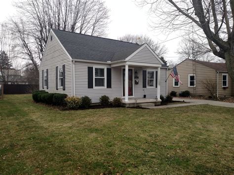 Houses for sale in new london ohio. Home with Garage for sale in London, OH: Investors looking to build their portfolio, or nice starter home for a small family. 2 Bedroom 1 full bath. $170,000. 2 beds 1 bath 784 sq ft 0.50 acre (lot) 175 N Madison Rd, London, OH 43140. Rodney Bennett • Walls & Bennett Realty, (740) 852-0330. 