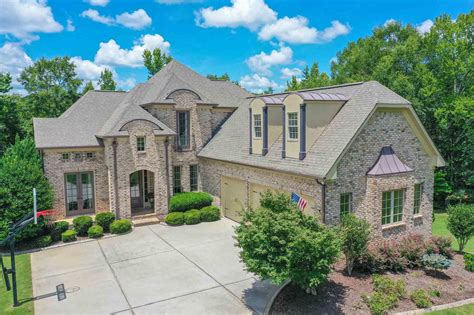Houses for sale in newnan. 2 days ago · Zillow has 144 homes for sale in 30265. View listing photos, review sales history, and use our detailed real estate filters to find the perfect place. 
