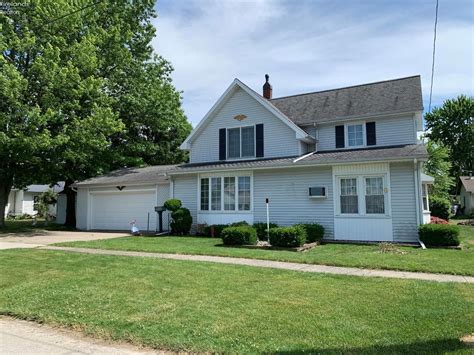 Houses for sale in oak harbor ohio. 1 day ago · For Sale: 4 beds, 3 baths ∙ 1940 sq. ft. ∙ 224 N Locust St, Oak Harbor, OH 43449 ∙ $219,900 ∙ MLS# 6113093 ∙ Welcome Home! Enjoy the feel of this classic property with one of the BEST LOCATIONS in... 
