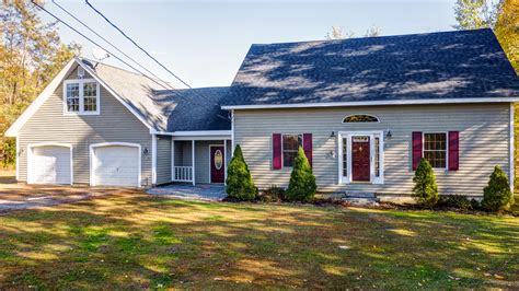 Houses for sale in oakland maine. Recommended. $319,900. 3 Beds. 1 Bath. 1,056 Sq Ft. 258 Hussey Hill Rd, Oakland, ME 04963. First Time offered! This one owner, single floor living home has been the joy of the family for many years and will make a wonderful place to call your own. With over 3 acres of lawns to enjoy including a well maintained 18' x 32' swimming pool which was ... 