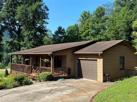 Houses for sale in old fort nc. For Sale: 2 beds, 1 bath ∙ 858 sq. ft. ∙ 576 Orchard St #2, Old Fort, NC 28762 ∙ $199,000 ∙ MLS# 4108817 ∙ Welcome Home to Mill Creek Townhomes. A small complex of 9 units conveniently located just... 