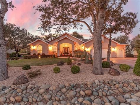 Houses for sale in paradise ca. Zillow has 445 homes for sale in Paradise CA. View listing photos, review sales history, and use our detailed real estate filters to find the perfect place. 