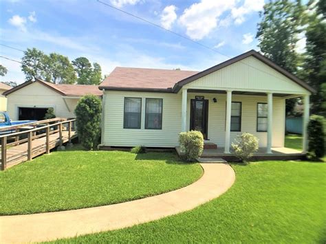 812 12th St, Port Arthur, TX 77640 is a studio, 1,400 sqft single-family home built in 1962. This property is not currently available for sale. 812 12th St was last sold on Apr 8, 2021 for $21,084. 812 12th St, Port Arthur, TX 77640 is a 1,400 sqft, Studio home sold in 2021. See the estimate, review home details, and search for homes nearby.. 