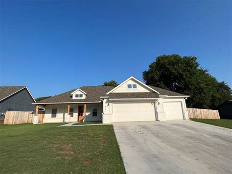 Houses for sale in sapulpa. 4 bed. 1 bath. 6,064 sqft. 1 acre lot. 9012 S 43rd West Ave. Tulsa, OK 74132. Additional Information About 11135 S 55th West Ave, Sapulpa, OK 74066. View detailed information about property 11135 ... 