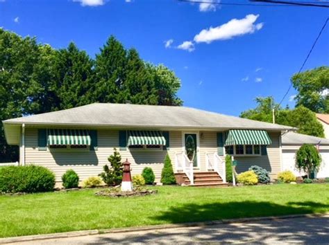 Houses for sale in spotswood nj. Sold - 402 Spotswood Englishtown Rd, Monroe Township, NJ - $625,000. View details, map and photos of this single family property with 5 bedrooms and 3 total baths. MLS# 2309608R. 