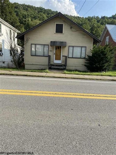 Houses for sale in weston wv. Search 3 bedroom homes for sale in Weston, WV. View photos, pricing information, and listing details of 27 homes with 3 bedrooms. 