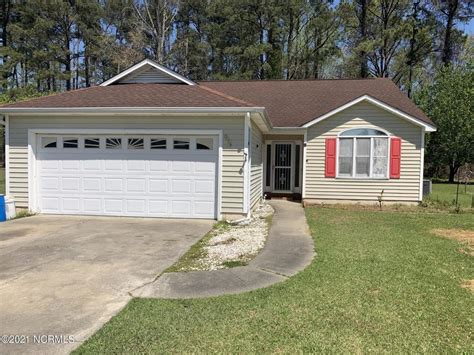 Houses for sale in whiteville nc. North Carolina. Columbus County. Whiteville. 28472. Zillow has 24 photos of this $249,900 4 beds, 2 baths, 1,620 Square Feet single family home located at 4710 Red Hill Road, Whiteville, NC 28472 built in 1973. MLS #100425530. 