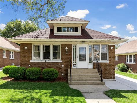 Houses for sale joliet il. 1624 Delrose Street, Joliet, IL 60435. Welcome to this charming split-level home with spacious 4 bedrooms, 2.5 bathrooms, and an array of enticing features that … 