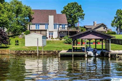 495 COUNTY ROAD 389 for sale in Centre, Alabama. 35960, Centre, Cherokee County, AL. $359,000. Lakefront living! 3 bed room, 2 bath waterfront home on Weiss Lake with dock and watercraft slip. Large downstairs with living space and half... . 