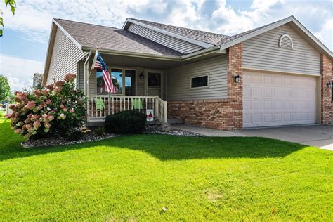 Houses for sale onalaska wi. See the 45 available homes for sale in ZIP code 54650. Find real estate price history, detailed photos, and discover neighborhoods & schools in 54650 on Homes.com. ... 1023 Fair Meadow Way, Onalaska, WI 54650 / 18. $492,990 New Construction. 3 Beds; 2 Baths; 1,681 Sq Ft; 2935 Cortland St, Holmen, WI 54636 ... 